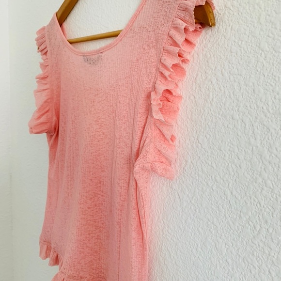 Gorgeous Blouse 👚 size M - Picture 2 of 5